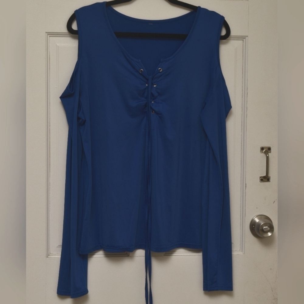 Criss Cross Tied Long Sleeves Top